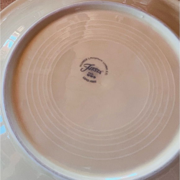 Fiesta Ivory 10 1/2” Dinner Plates ~set of 2 - Picture 3 of 3